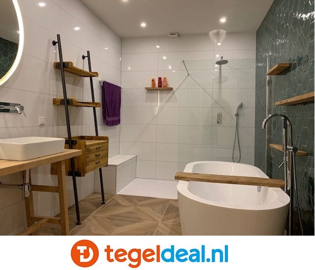 Groene hexagon tegeltjes en een houtlook patroon